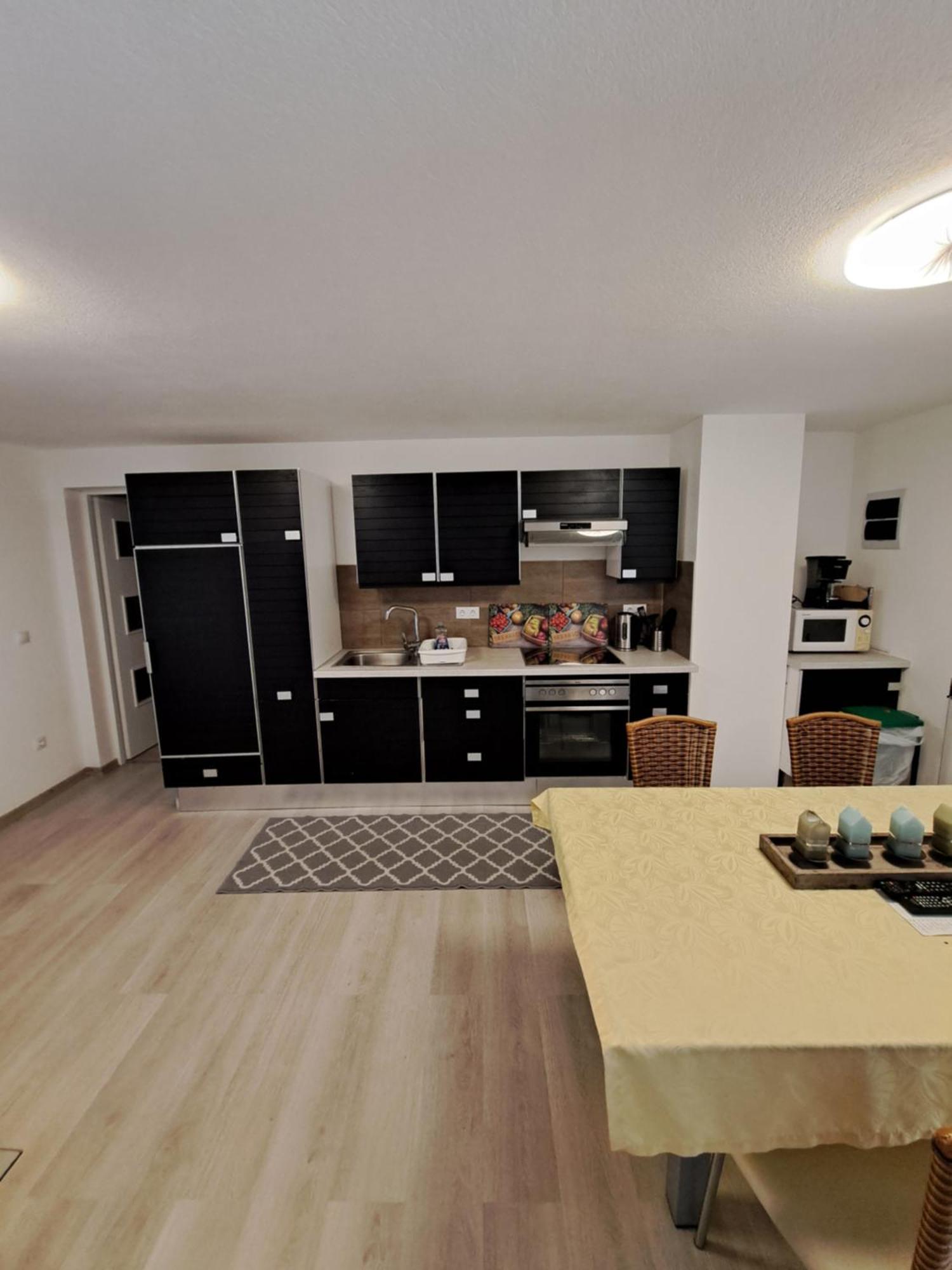 Ferienwohnung Avanzato Neufra Ngoại thất bức ảnh